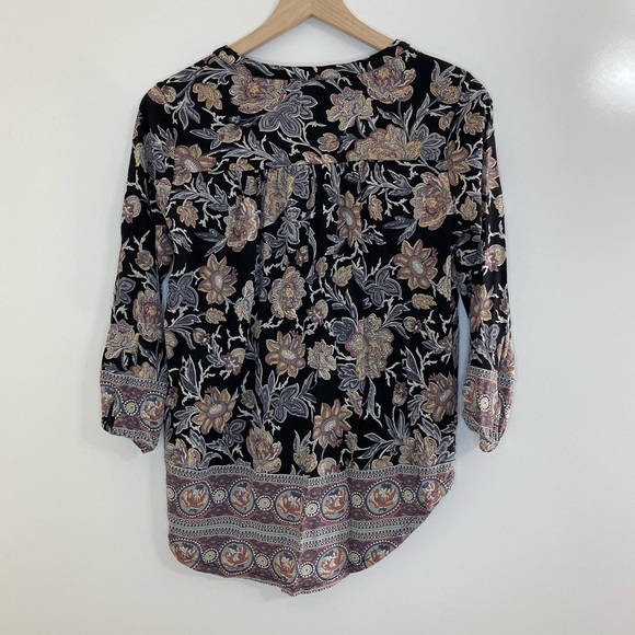 Lucky Brand Black Floral Design Blouse Small - Picture 2 of 4